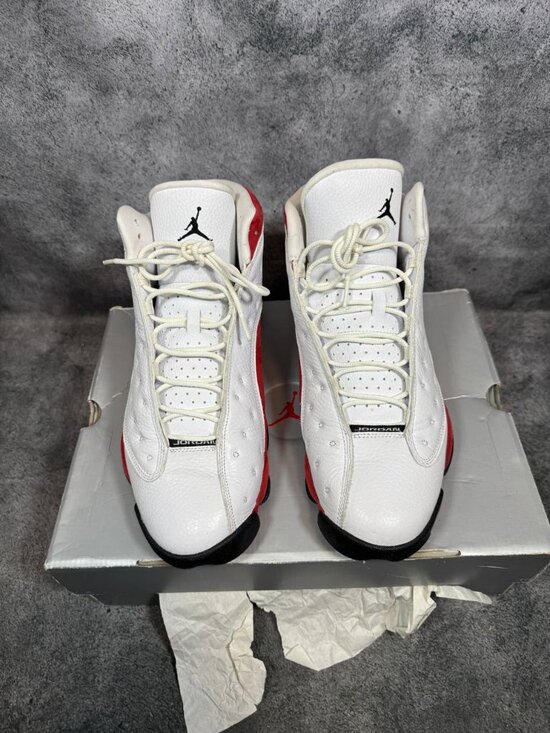 Size 12 | Jordan 13 Chicago With Box | Pre-Owned main image 2